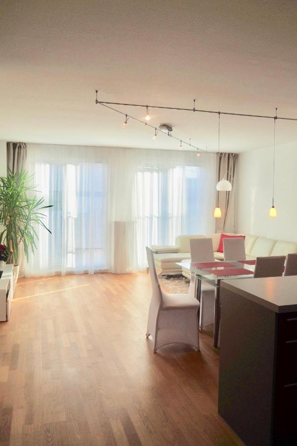 Modernes Studio-Apartment Nahe Zentrum Mit Garagenplatz Відень Екстер'єр фото