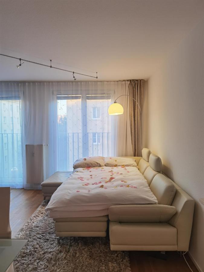 Modernes Studio-Apartment Nahe Zentrum Mit Garagenplatz Відень Екстер'єр фото