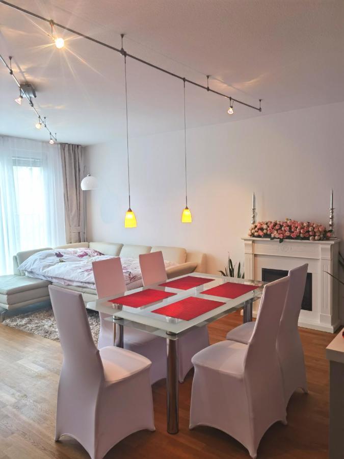 Modernes Studio-Apartment Nahe Zentrum Mit Garagenplatz Відень Екстер'єр фото